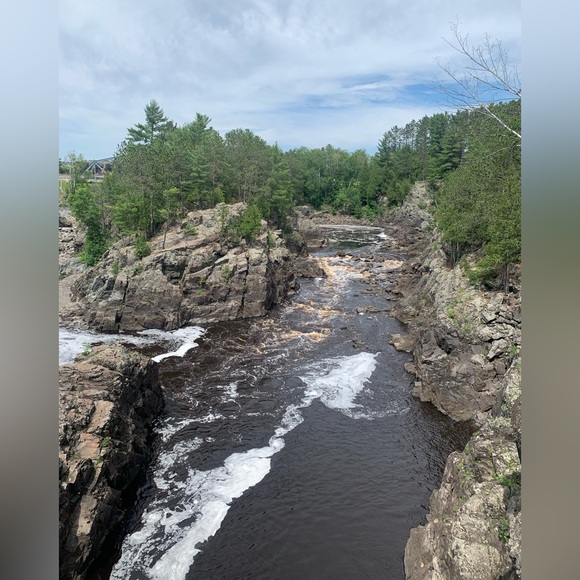 Meet Your Posher, Karri - Picture 10 of 17